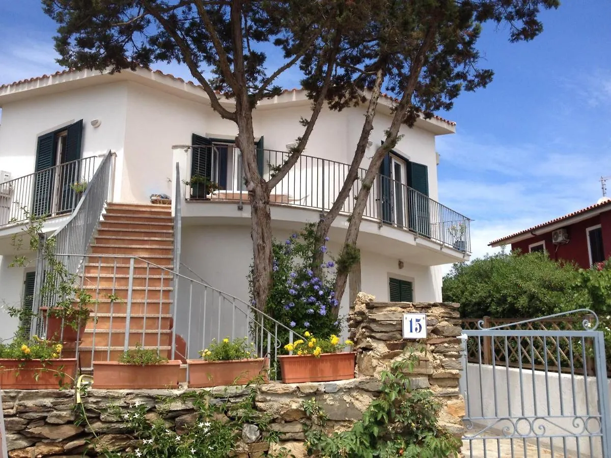 Il Ginepro Di Stintino Bed & Breakfast